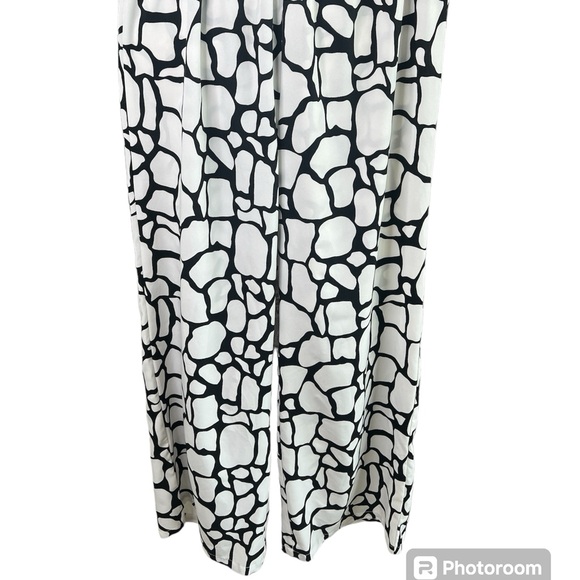 Women pants suits Allover print halter elegant  Set.Sleeveless size Medium. - Picture 6 of 8